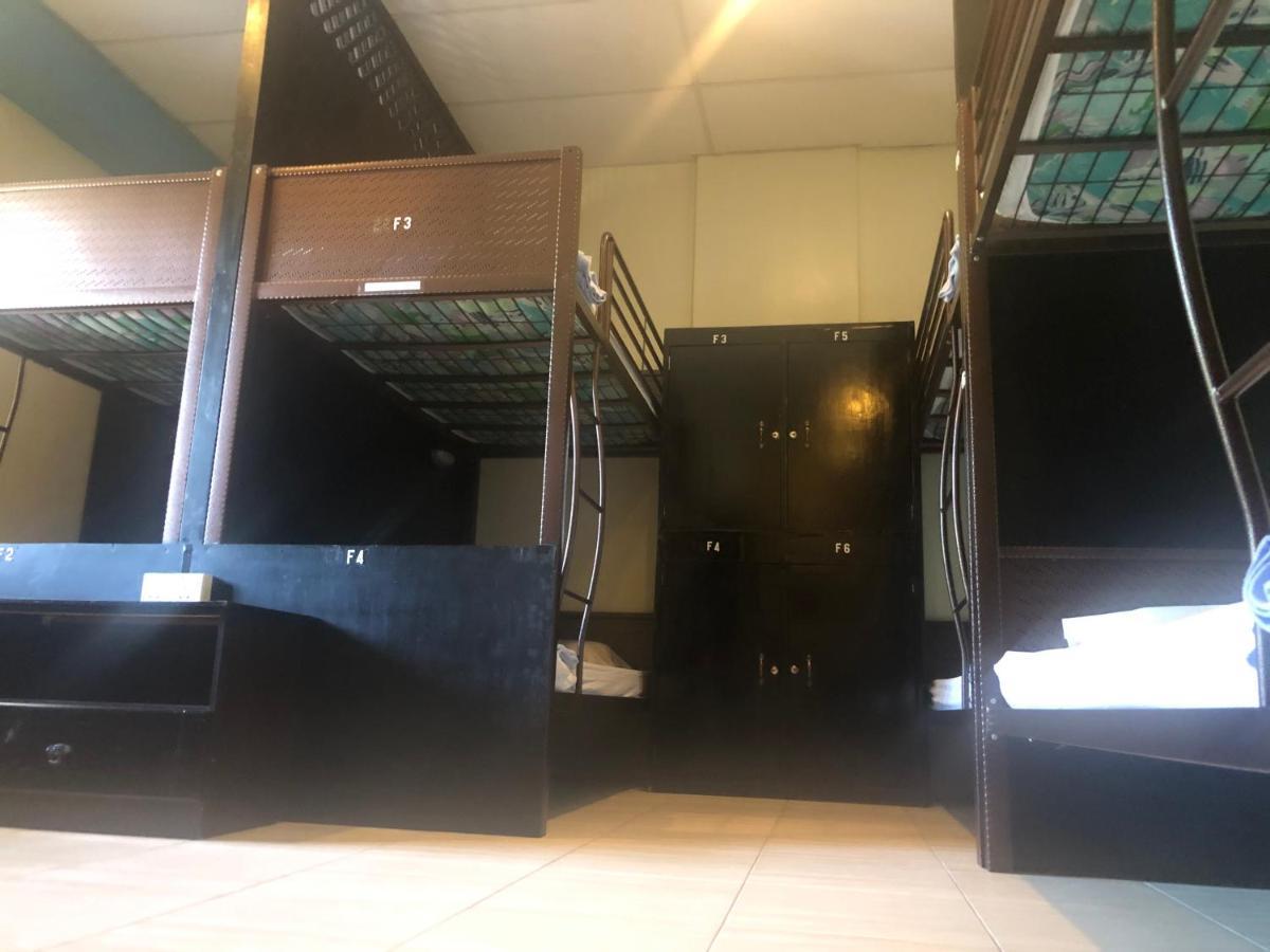 Alia Express Ferringhi Hotel Batu Feringgi Bagian luar foto
