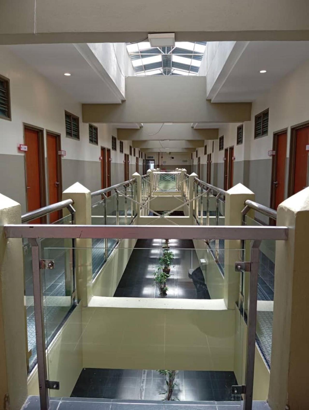 Alia Express Ferringhi Hotel Batu Feringgi Bagian luar foto