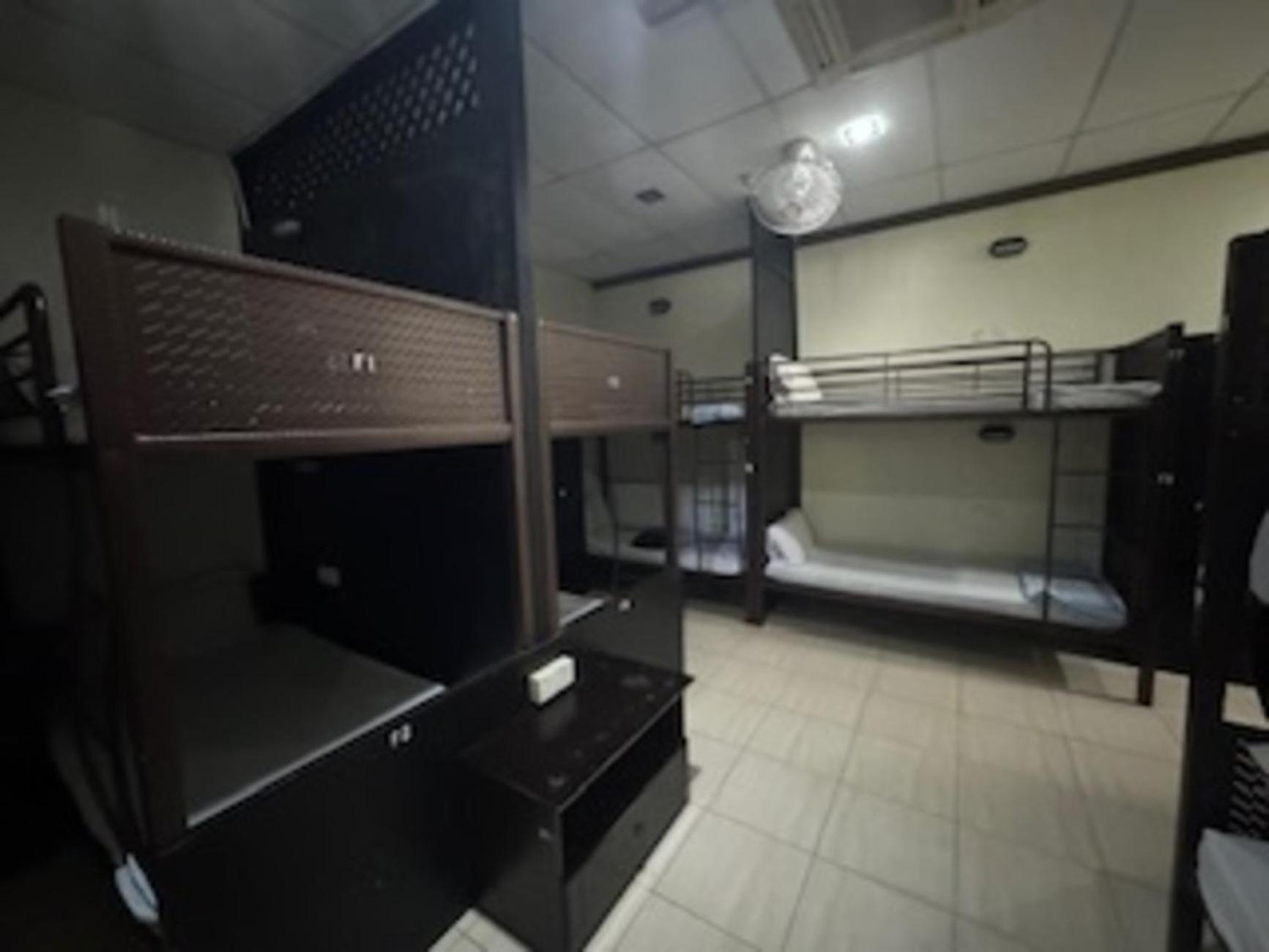 Alia Express Ferringhi Hotel Batu Feringgi Bagian luar foto